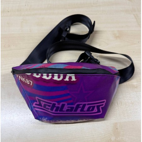 Upcycling Bauchtasche „Circus of Love“ – Handgemachtes Unikat aus Werbeplane
